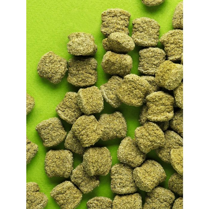 Little One Poslastica Biljni Komadići za Glodare 100g